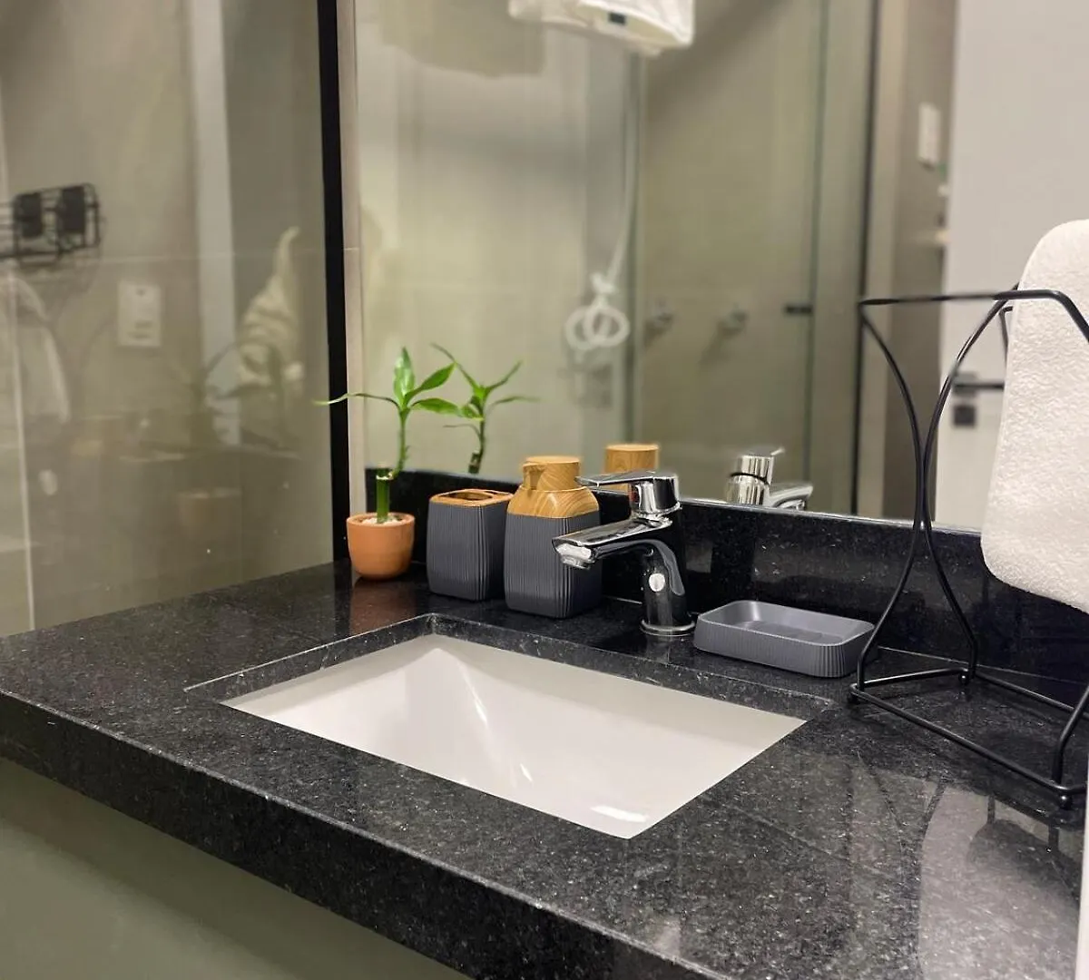 Charming Loft Studio Apartment In Poa Com Garden Porto Alegre 0*,  Brasil
